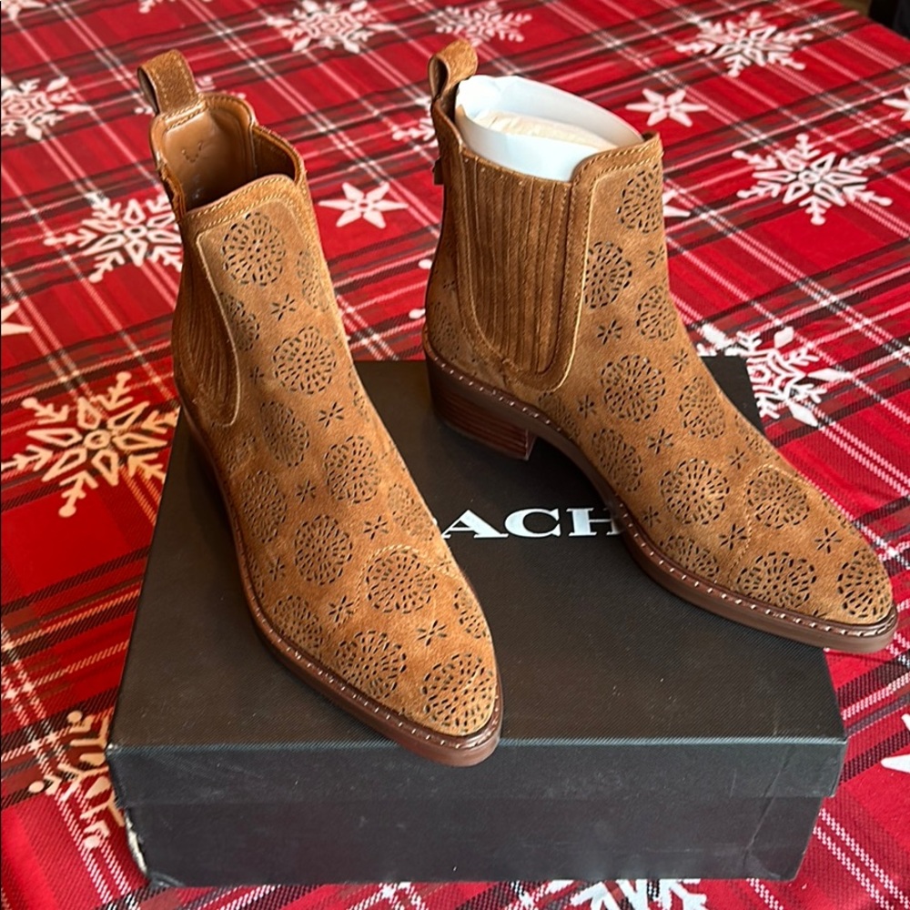 Coach Bowery Brown Suede Ankle Boot 7.5 MSRP $350